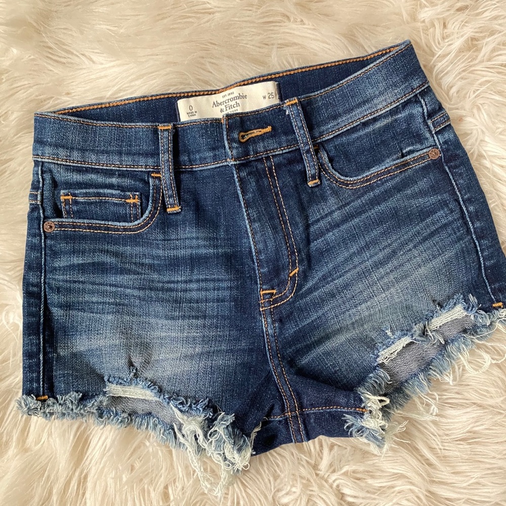 Cut off shorts